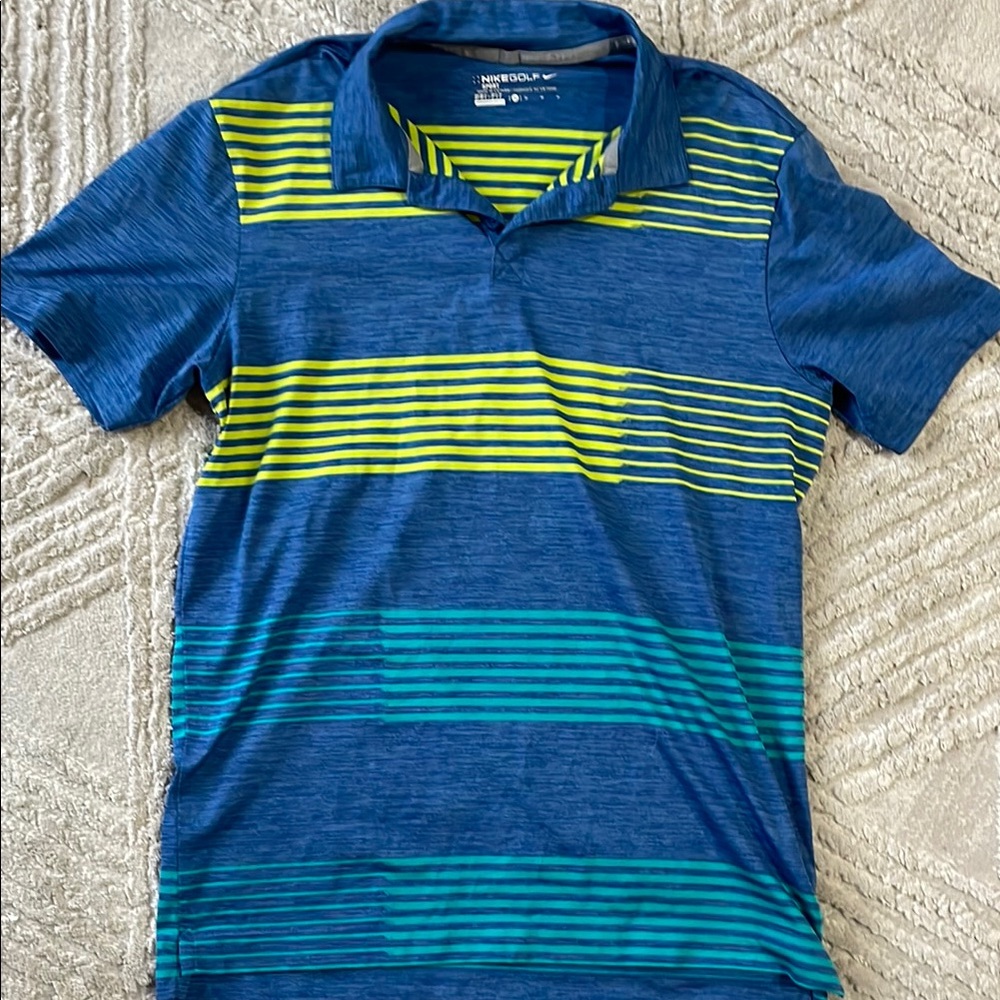 Nike Golf Men's Blue Striped dri-fit Shirt size M - like new condition